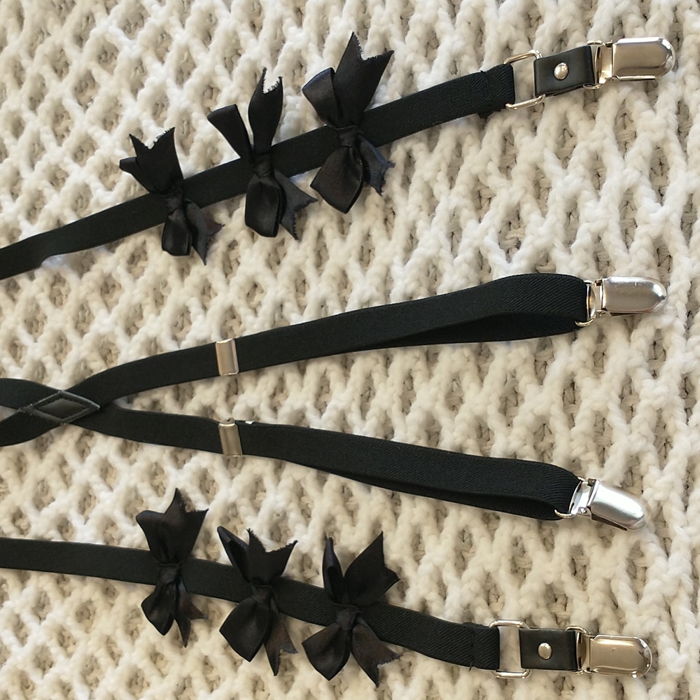 Hot Topic Black Bow Clasp Suspenders
